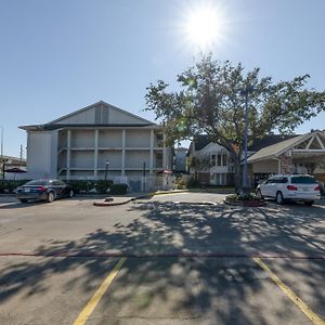 Oyo Hotel Houston Katy Freeway